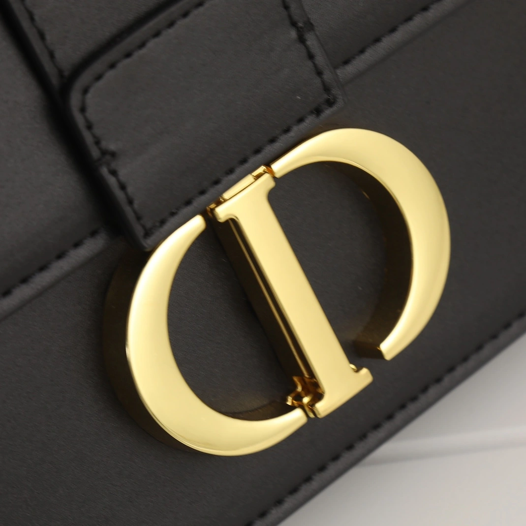 Christian Dior AAA Quality Messenger Bags For Women AllSeason 7760