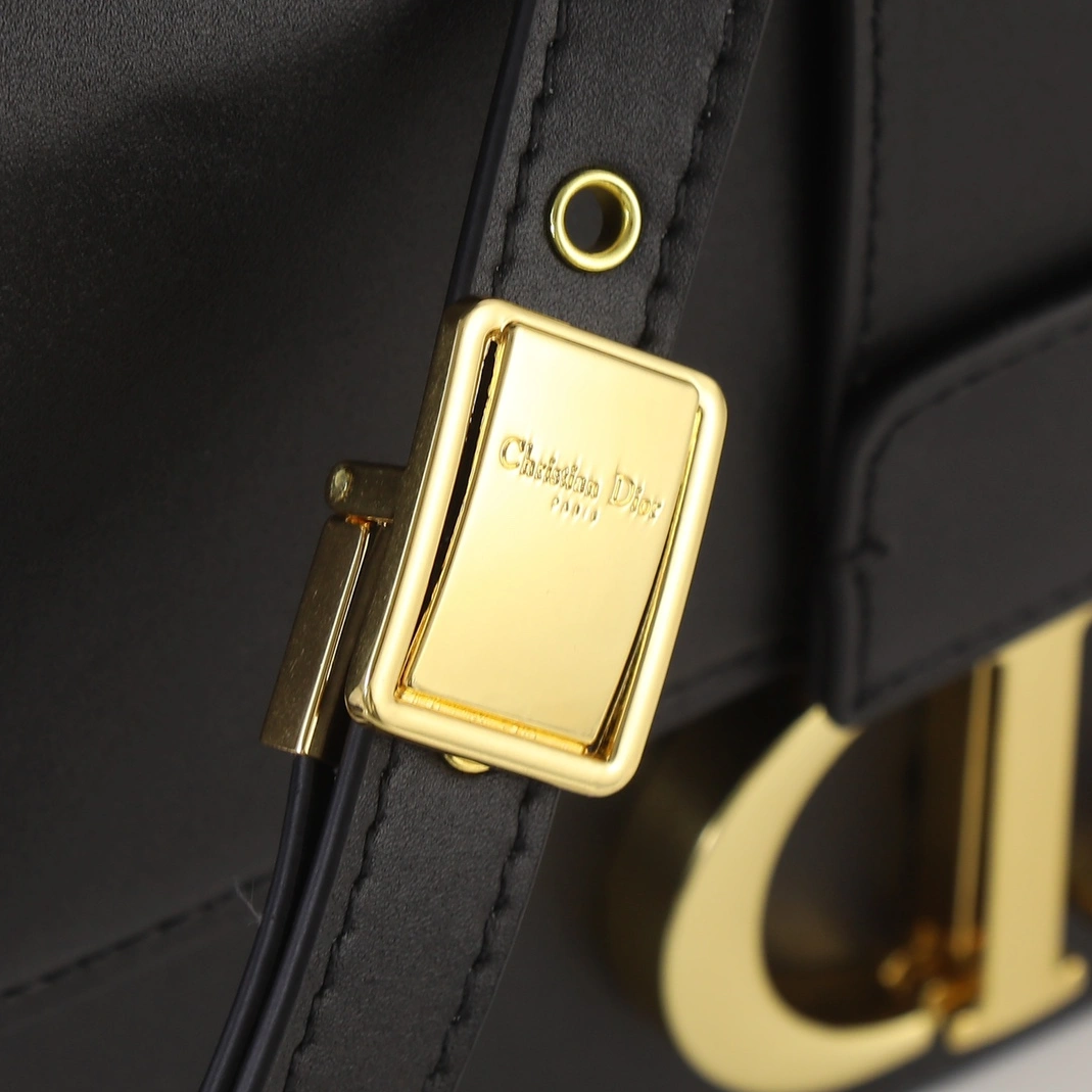 Christian Dior AAA Quality Messenger Bags For Women AllSeason 7760