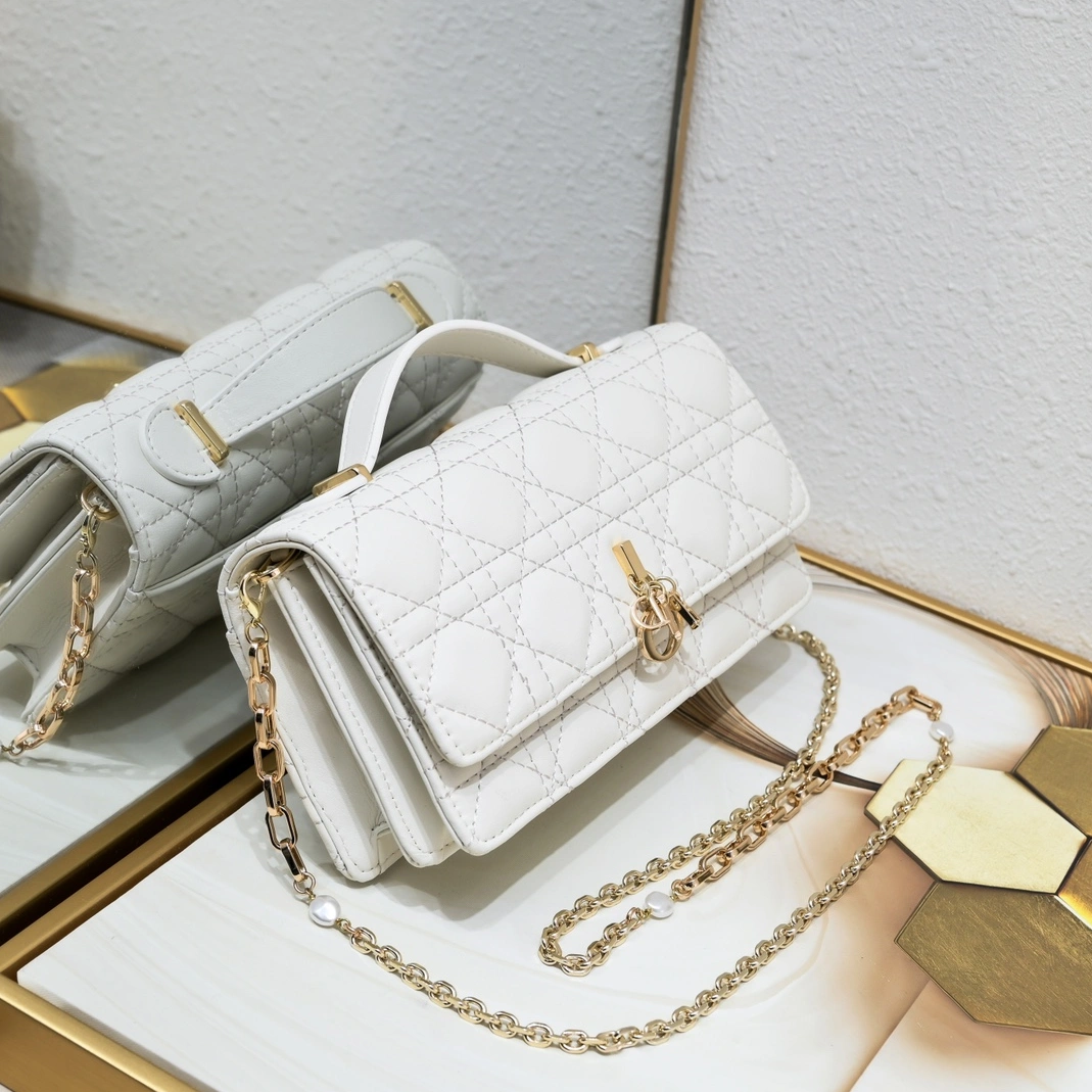 Christian Dior AAA Quality Messenger Bags For Women BestValue 5425