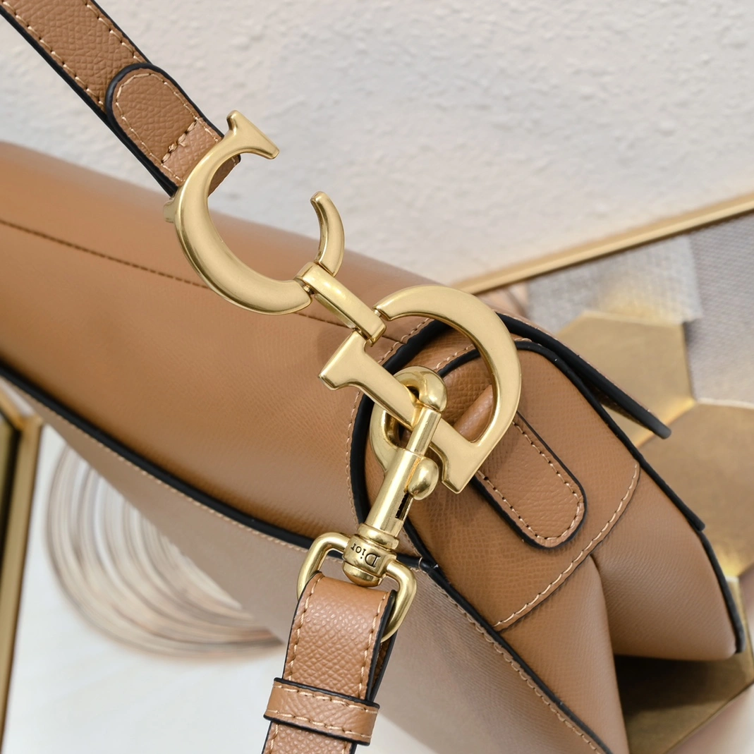Christian Dior AAA Quality Messenger Bags For Women Bold 7437