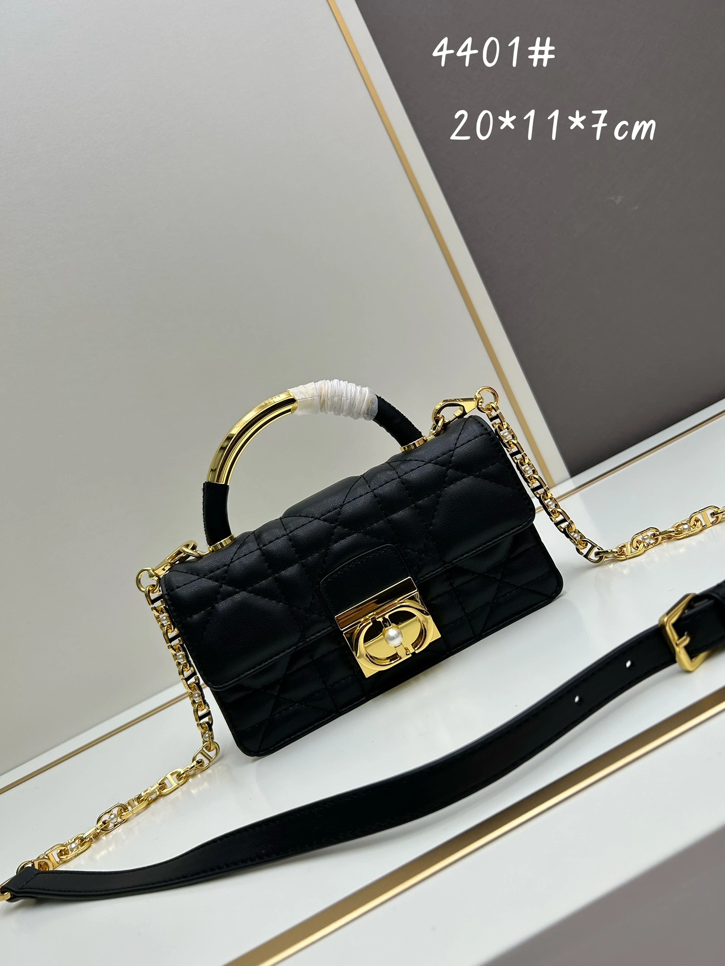 Christian Dior AAA Quality Messenger Bags For Women Bold 9850