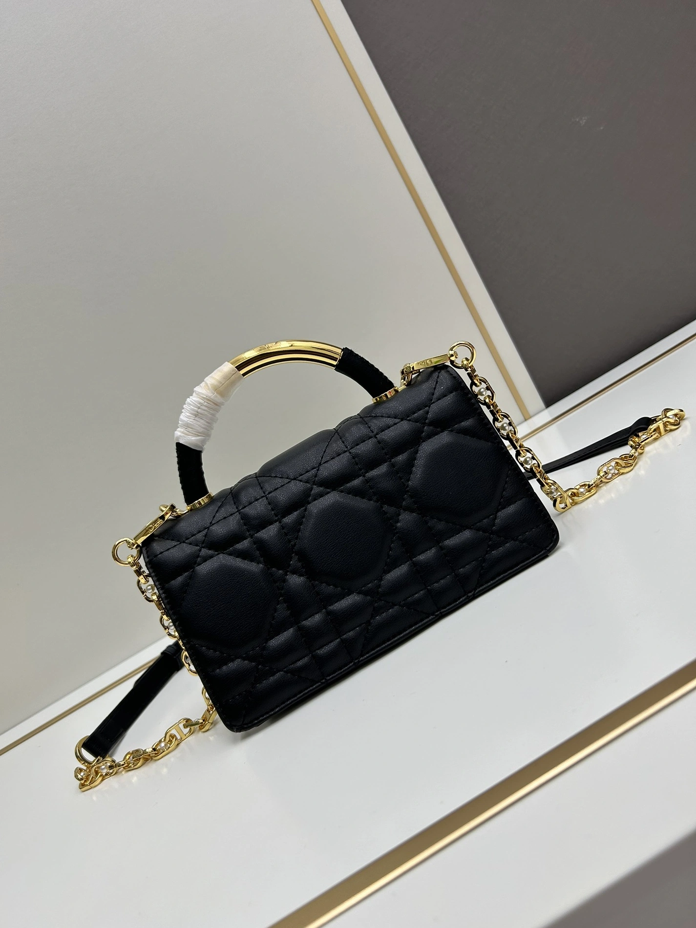 Christian Dior AAA Quality Messenger Bags For Women Bold 9850