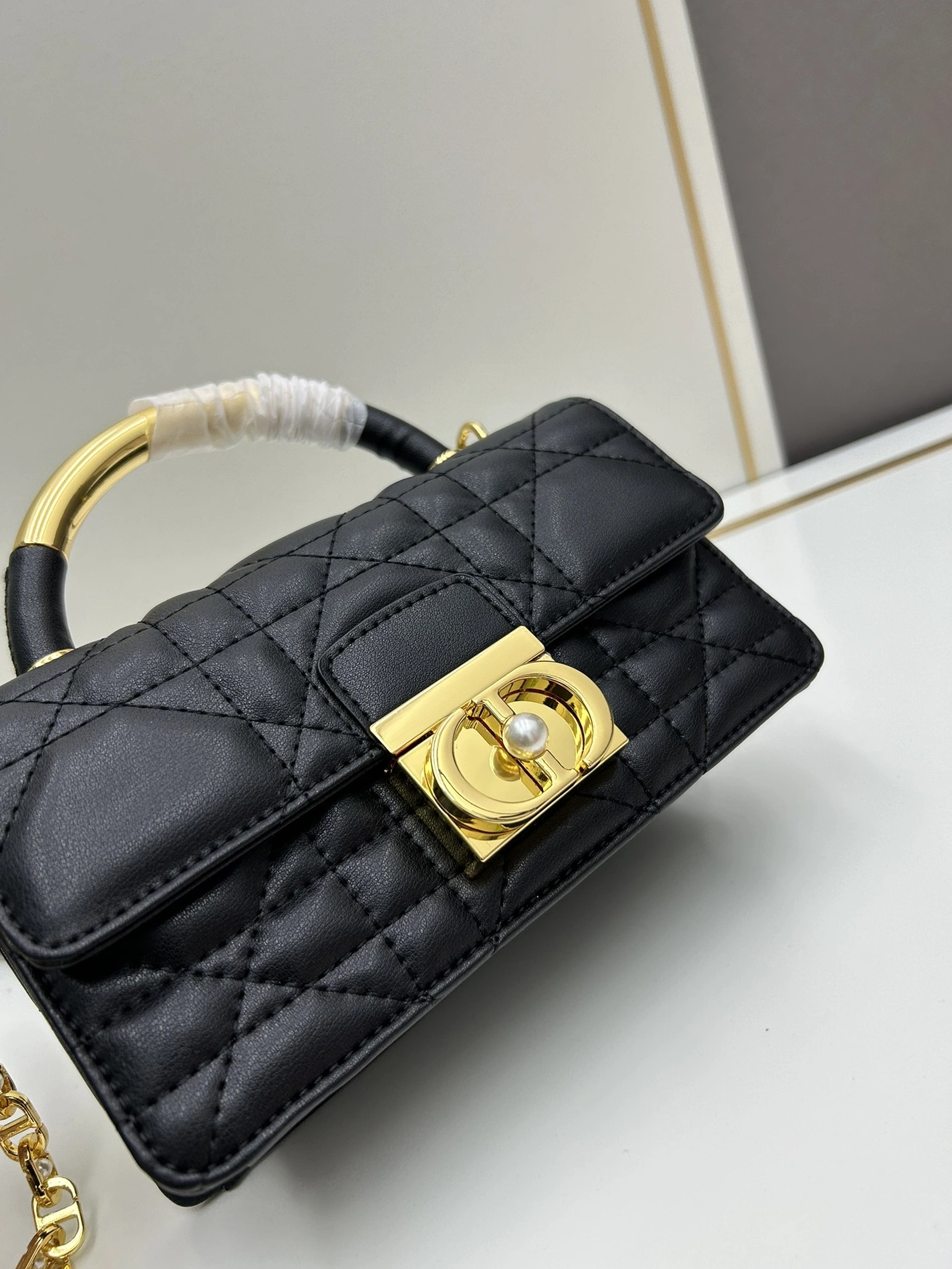 Christian Dior AAA Quality Messenger Bags For Women Bold 9850