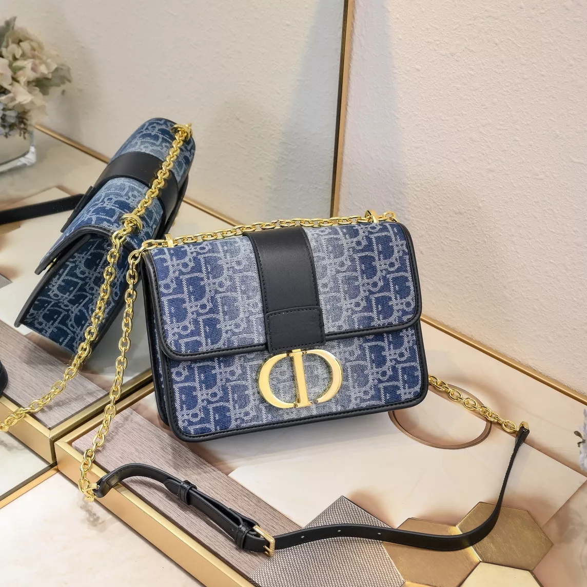 Christian Dior AAA Quality Messenger Bags For Women Bright 3055