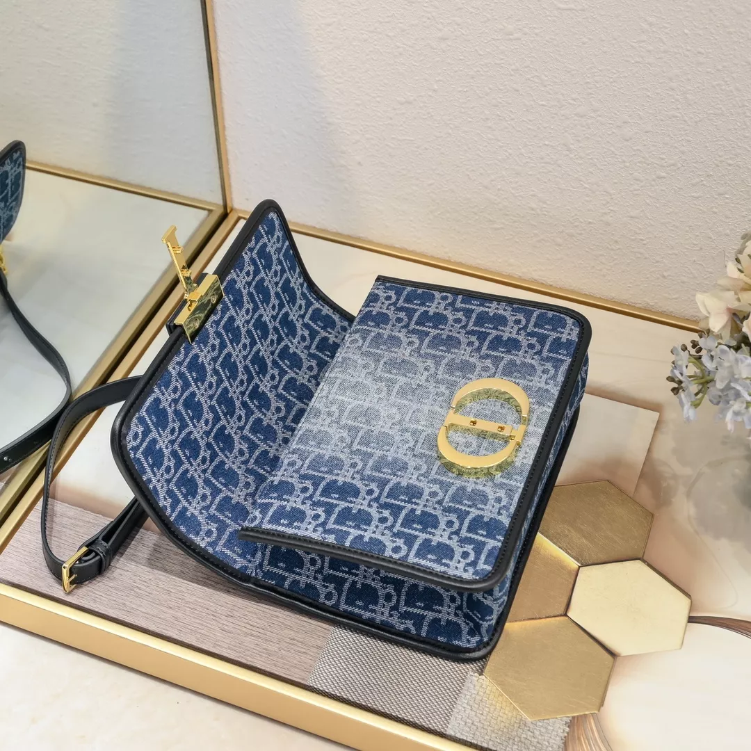 Christian Dior AAA Quality Messenger Bags For Women Bright 3055