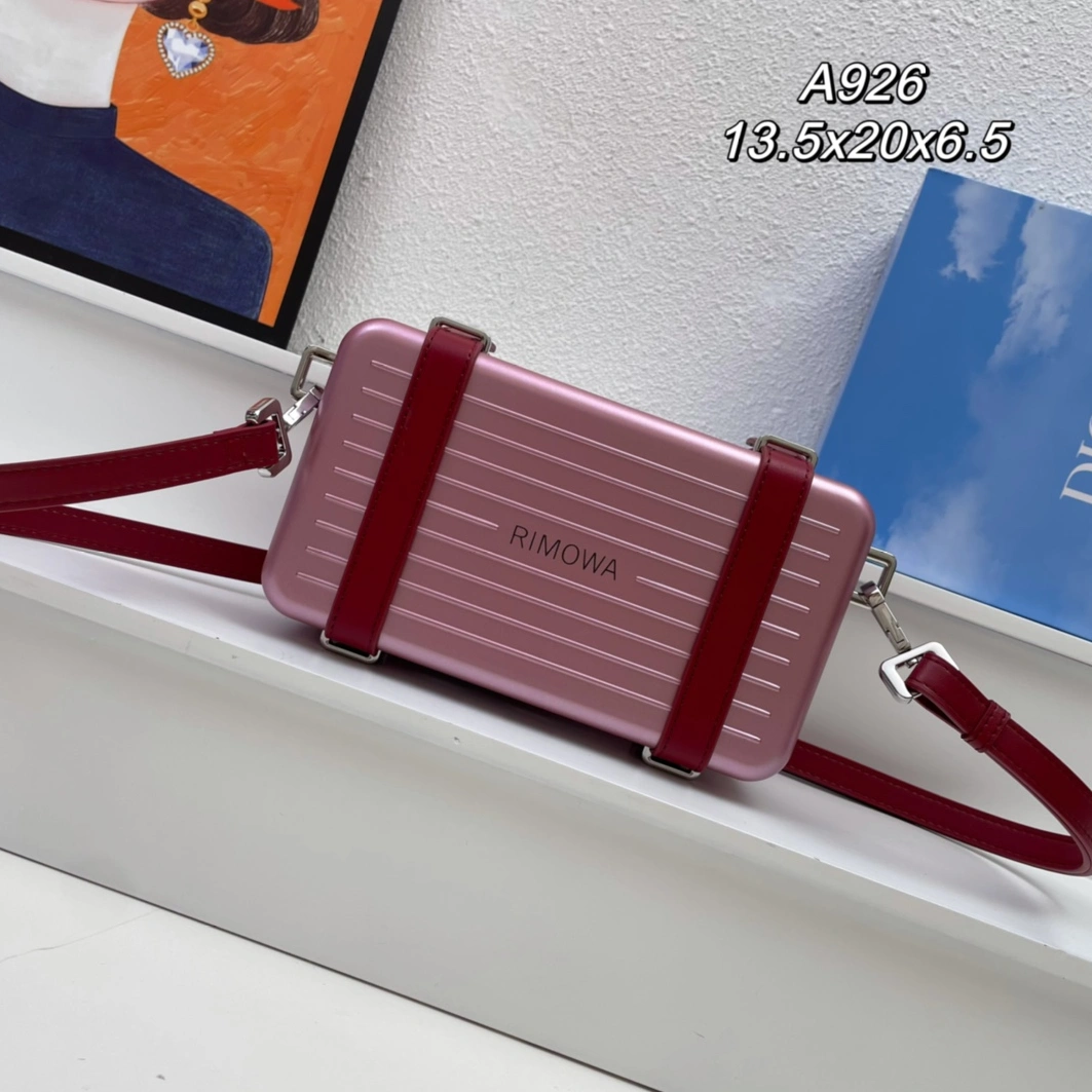 Christian Dior AAA Quality Messenger Bags For Women Cozy 2433