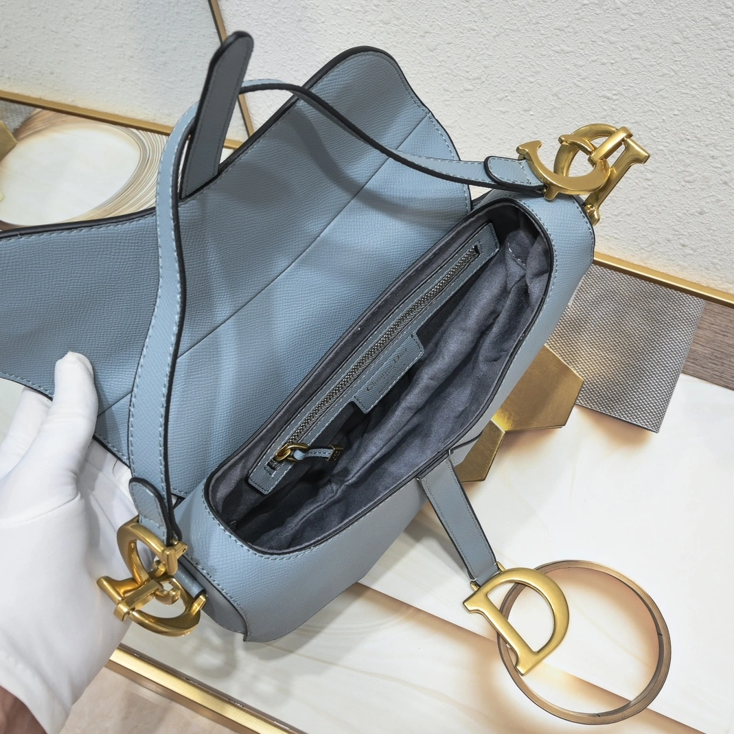 Christian Dior AAA Quality Messenger Bags For Women Cozy 8897