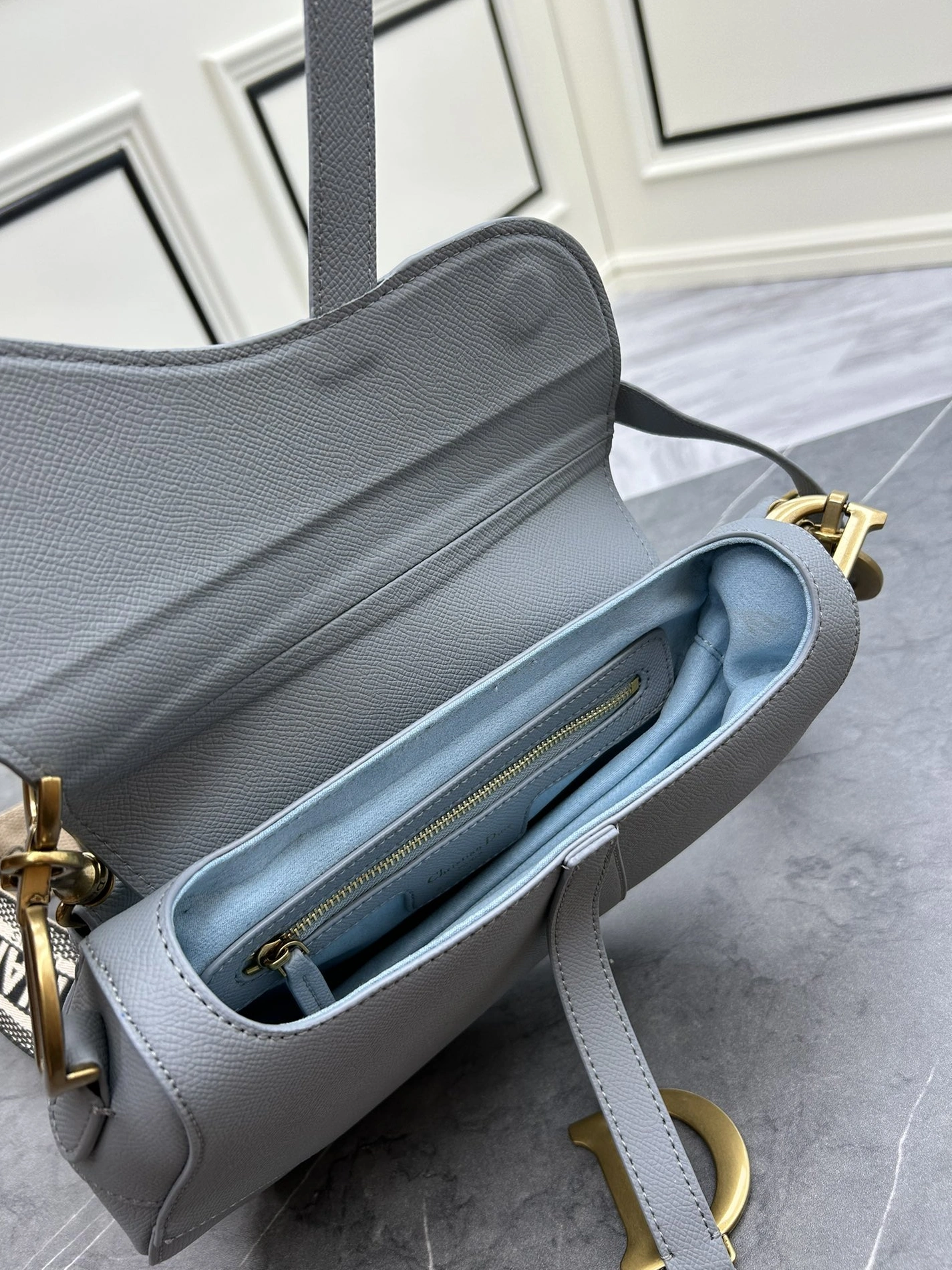 Christian Dior AAA Quality Messenger Bags For Women Durable 7675