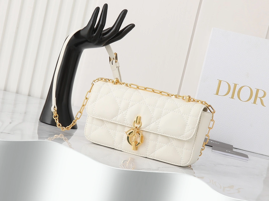 Christian Dior AAA Quality Messenger Bags For Women EasyMatch 1854