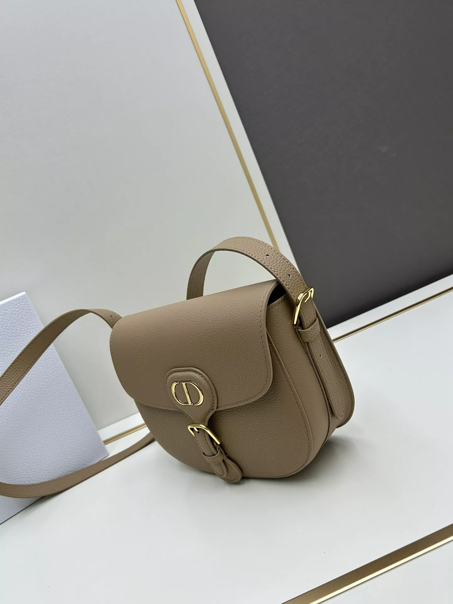Christian Dior AAA Quality Messenger Bags For Women EasyMatch 2124
