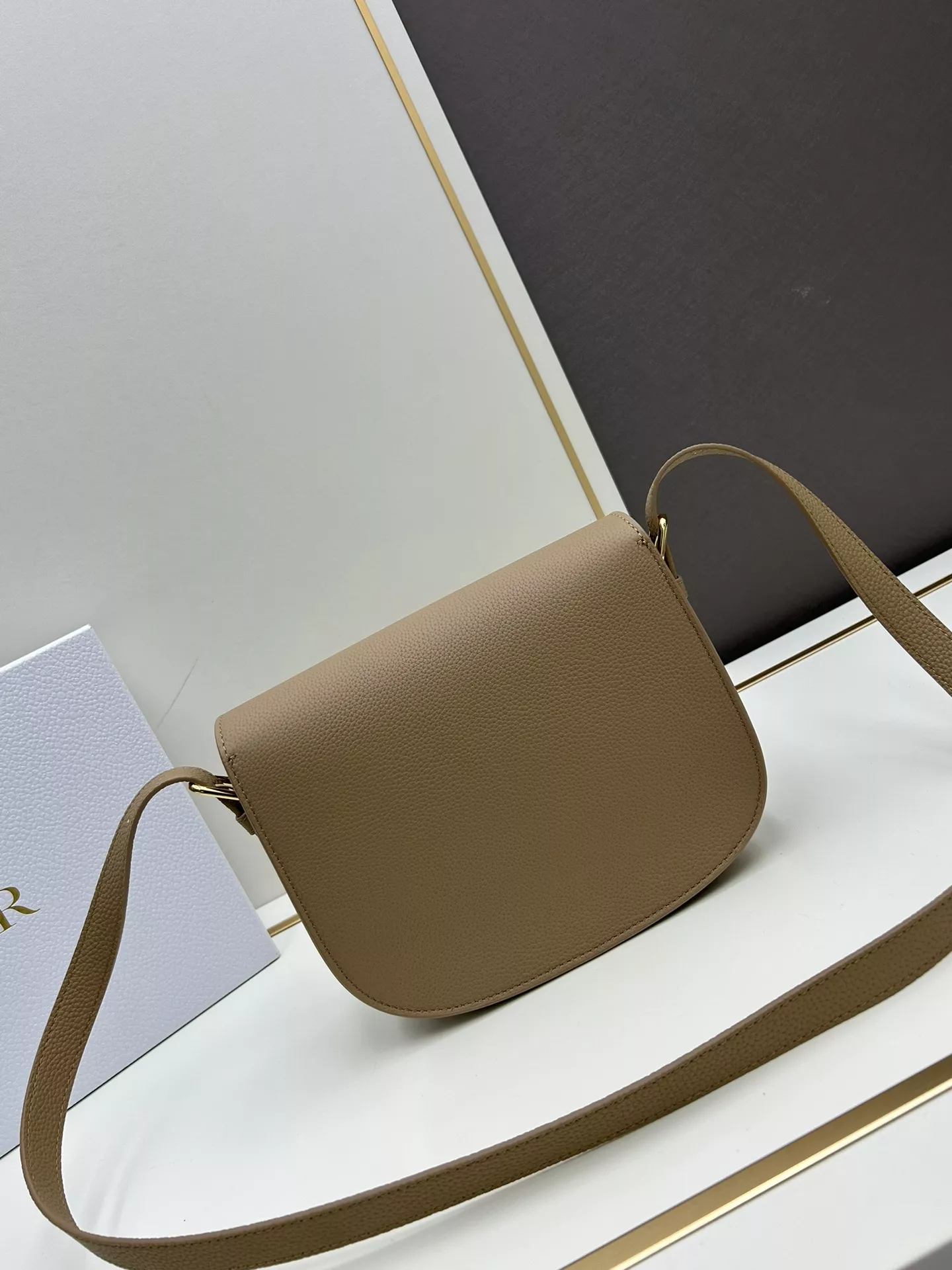 Christian Dior AAA Quality Messenger Bags For Women EasyMatch 2124