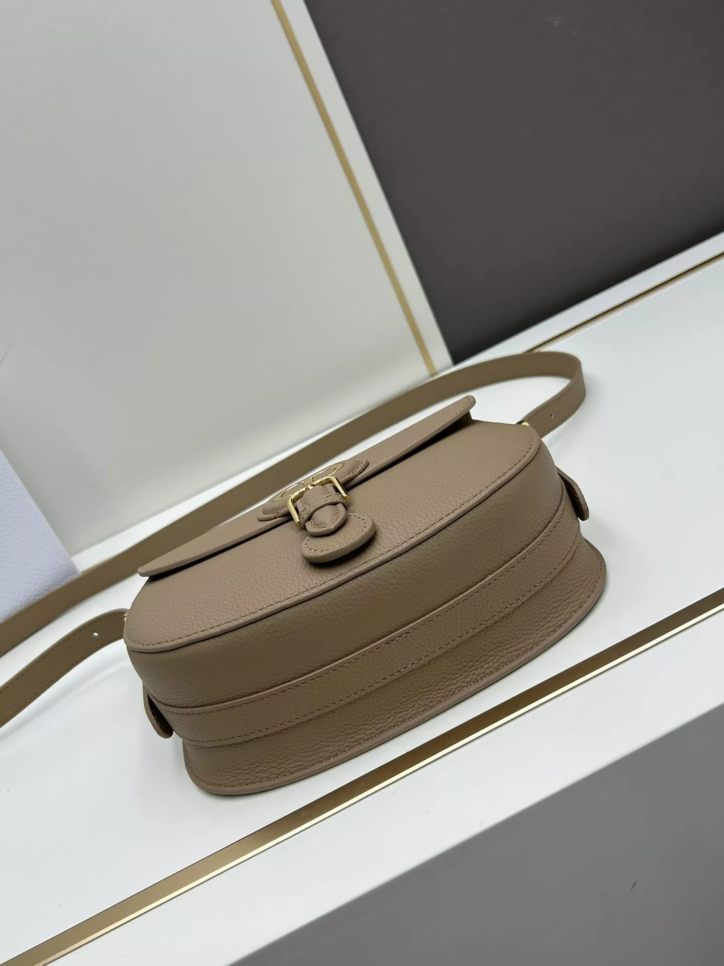 Christian Dior AAA Quality Messenger Bags For Women EasyMatch 2124