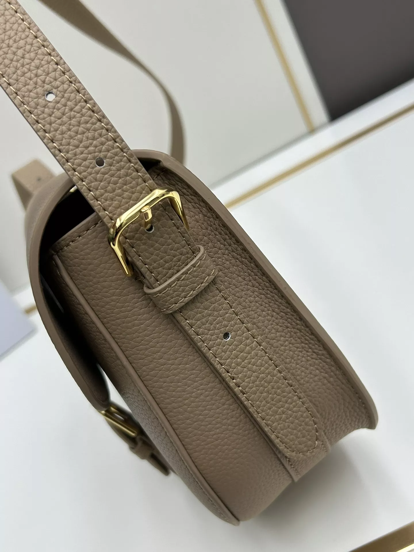 Christian Dior AAA Quality Messenger Bags For Women EasyMatch 2124