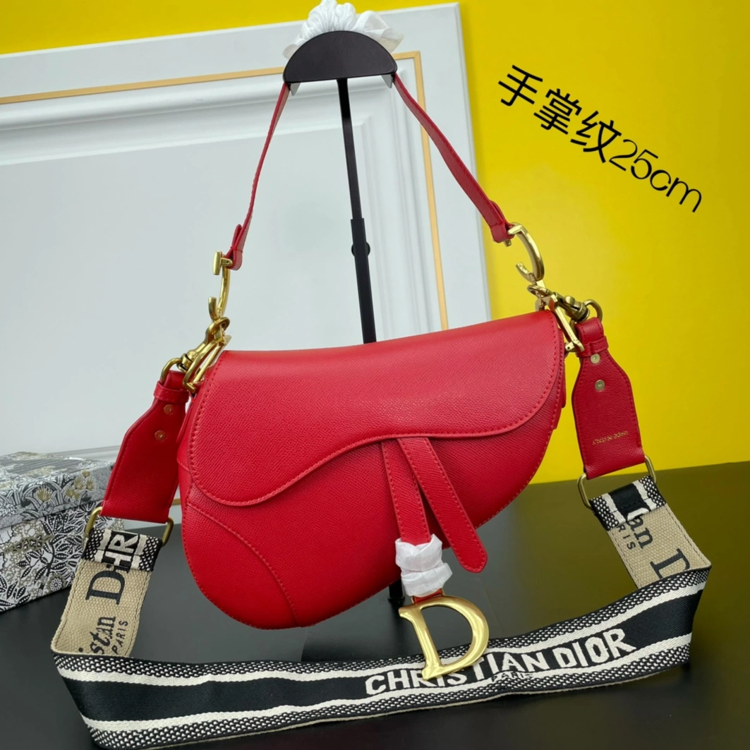 Christian Dior AAA Quality Messenger Bags For Women Efficient 7123