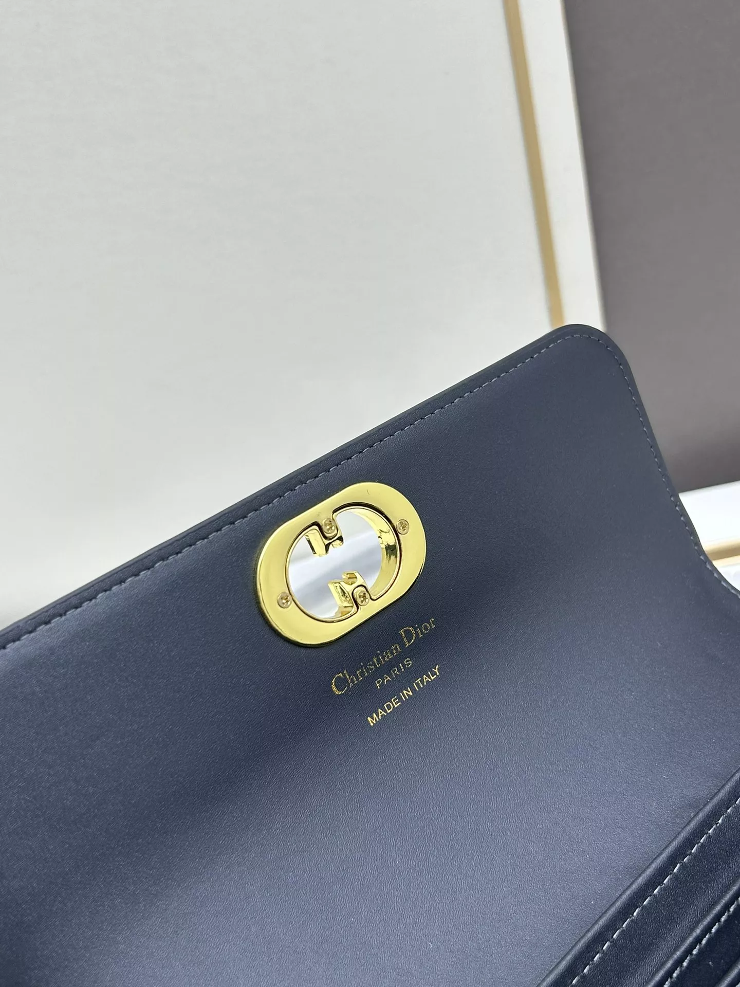 Christian Dior AAA Quality Messenger Bags For Women Elegant 1110