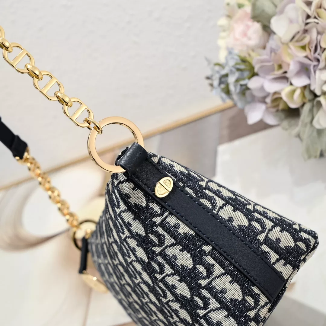 Christian Dior AAA Quality Messenger Bags For Women Elegant 8500