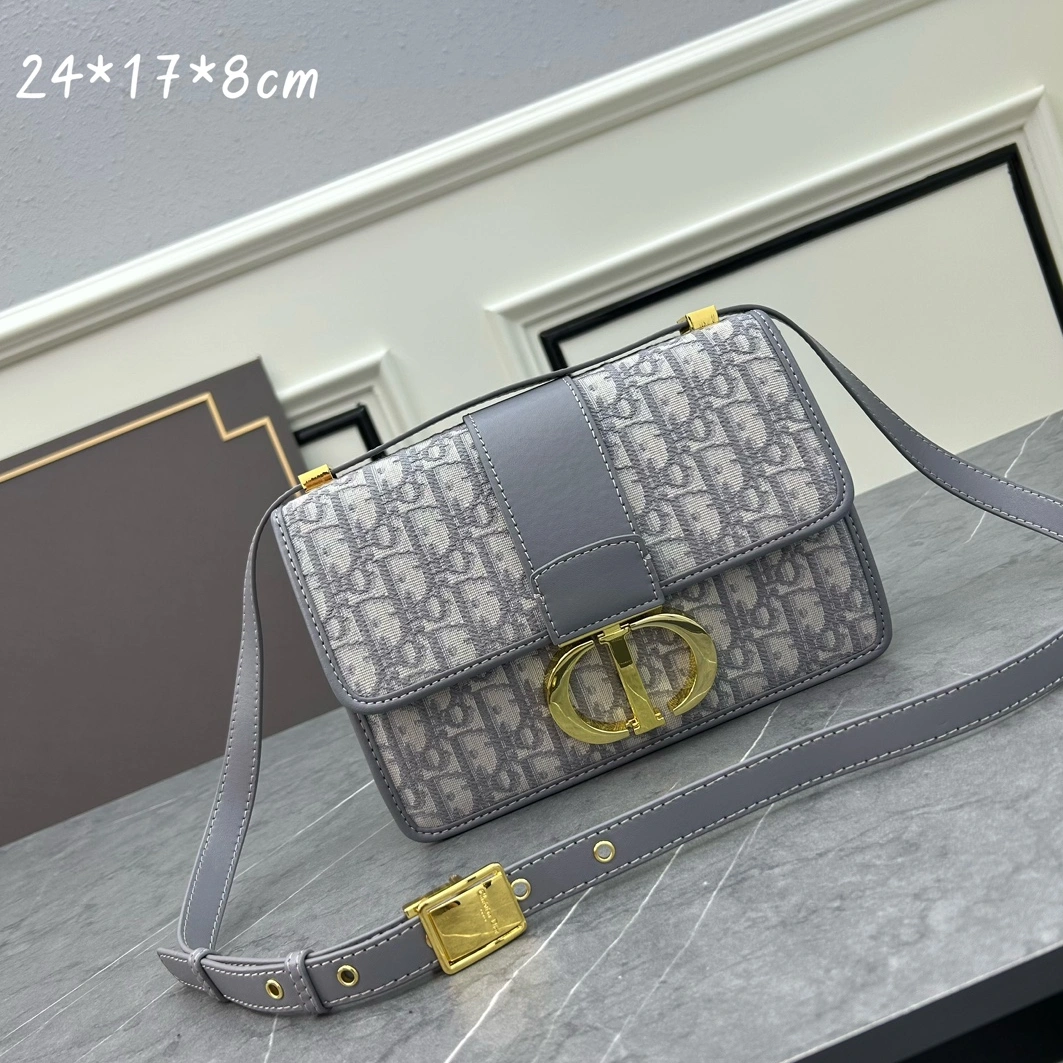 Christian Dior AAA Quality Messenger Bags For Women Flexible 3359
