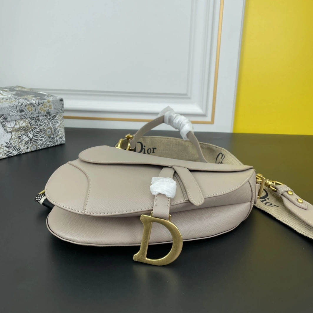 Christian Dior AAA Quality Messenger Bags For Women Functional 4947