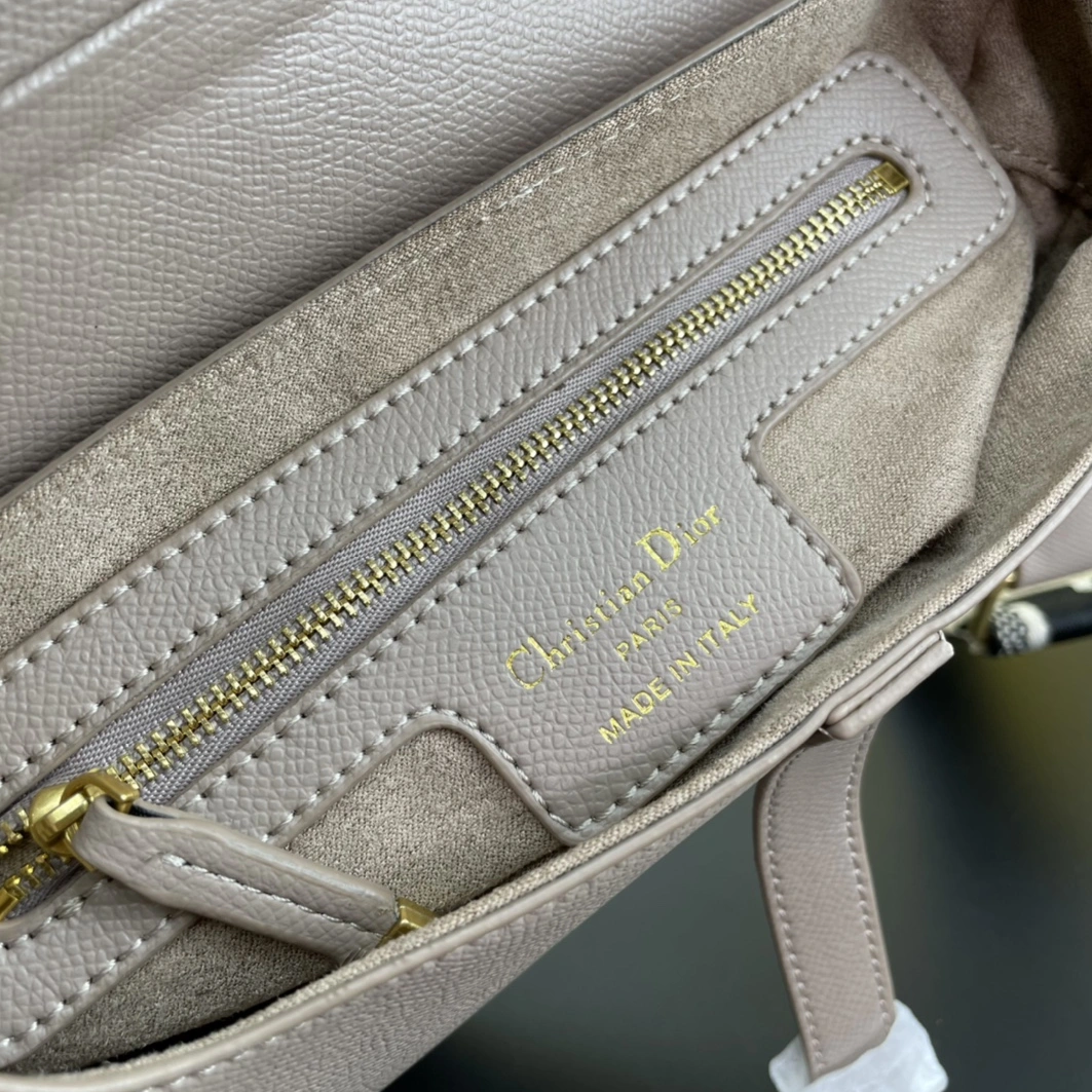 Christian Dior AAA Quality Messenger Bags For Women Functional 4947