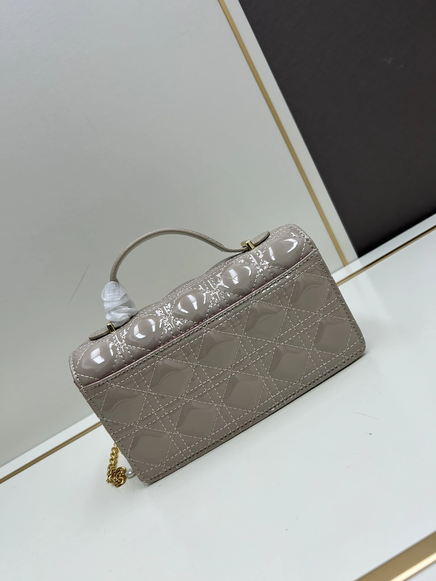 Christian Dior AAA Quality Messenger Bags For Women Functional 8325