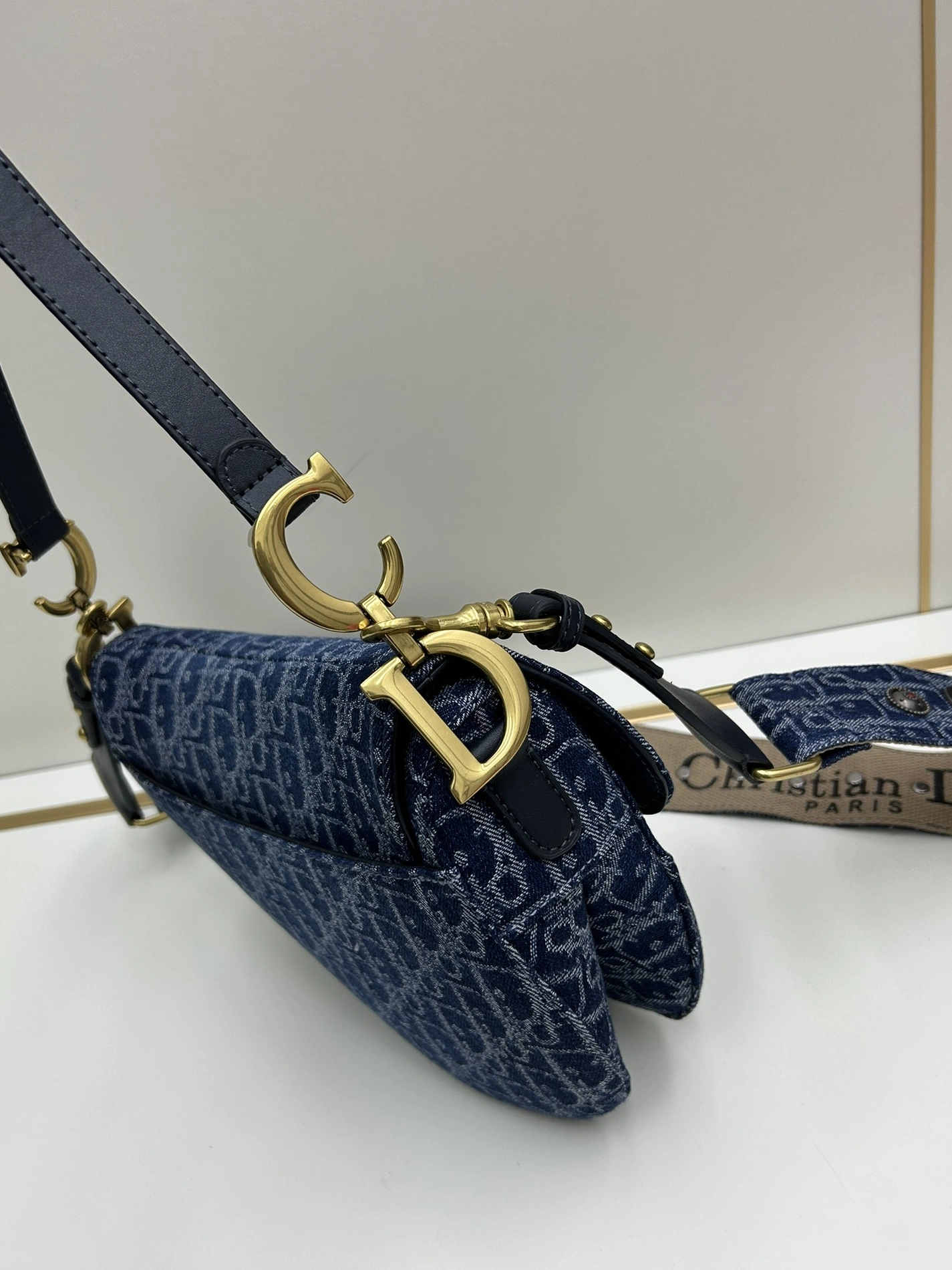 Christian Dior AAA Quality Messenger Bags For Women HighQuality 2842