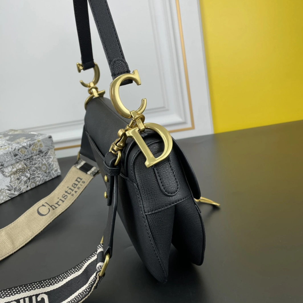 Christian Dior AAA Quality Messenger Bags For Women HighQuality 6711