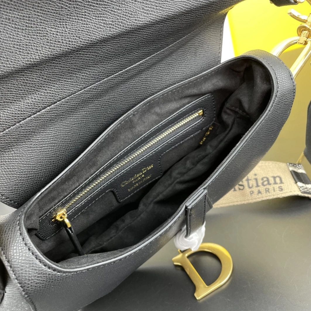 Christian Dior AAA Quality Messenger Bags For Women HighQuality 6711