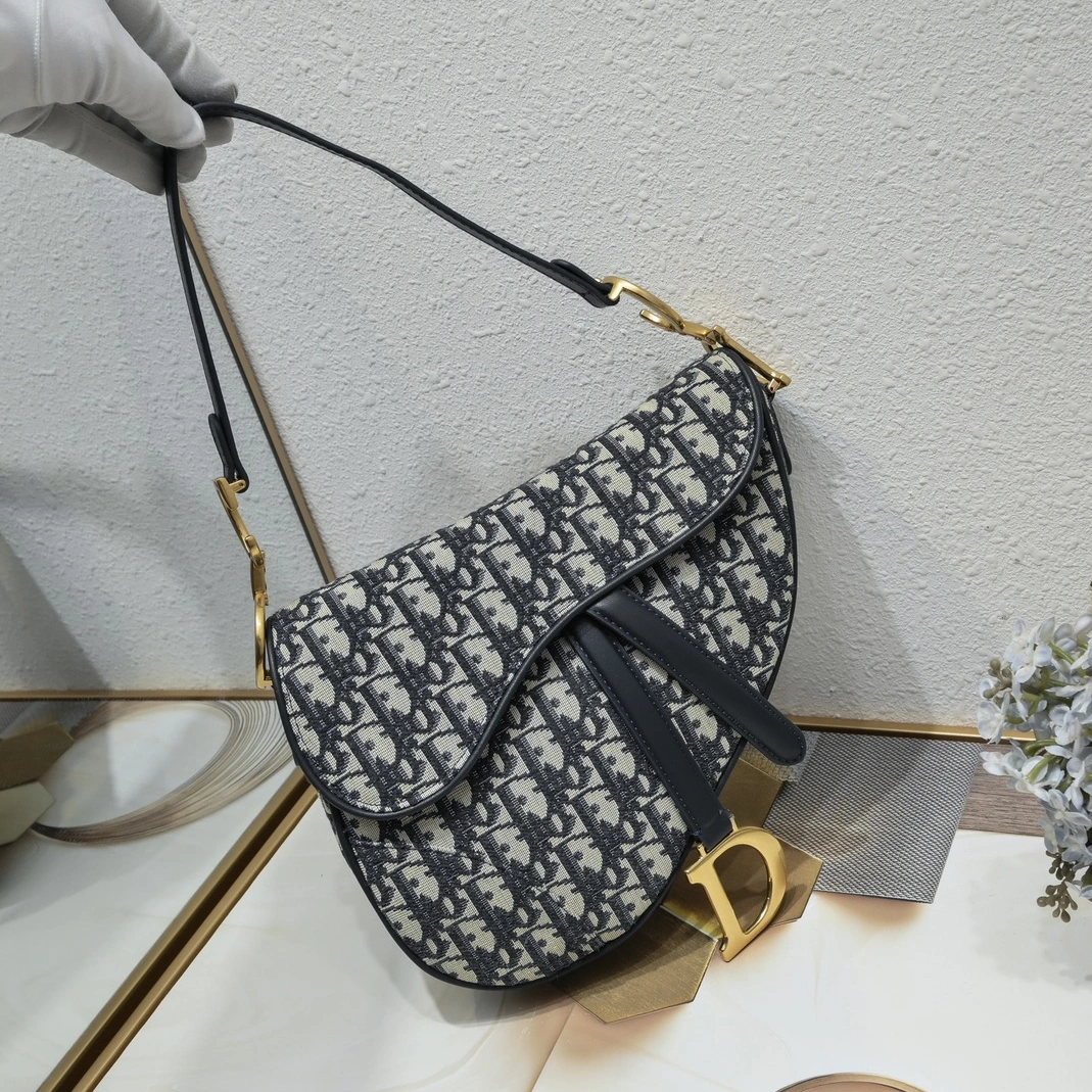 Christian Dior AAA Quality Messenger Bags For Women HighQuality 7359
