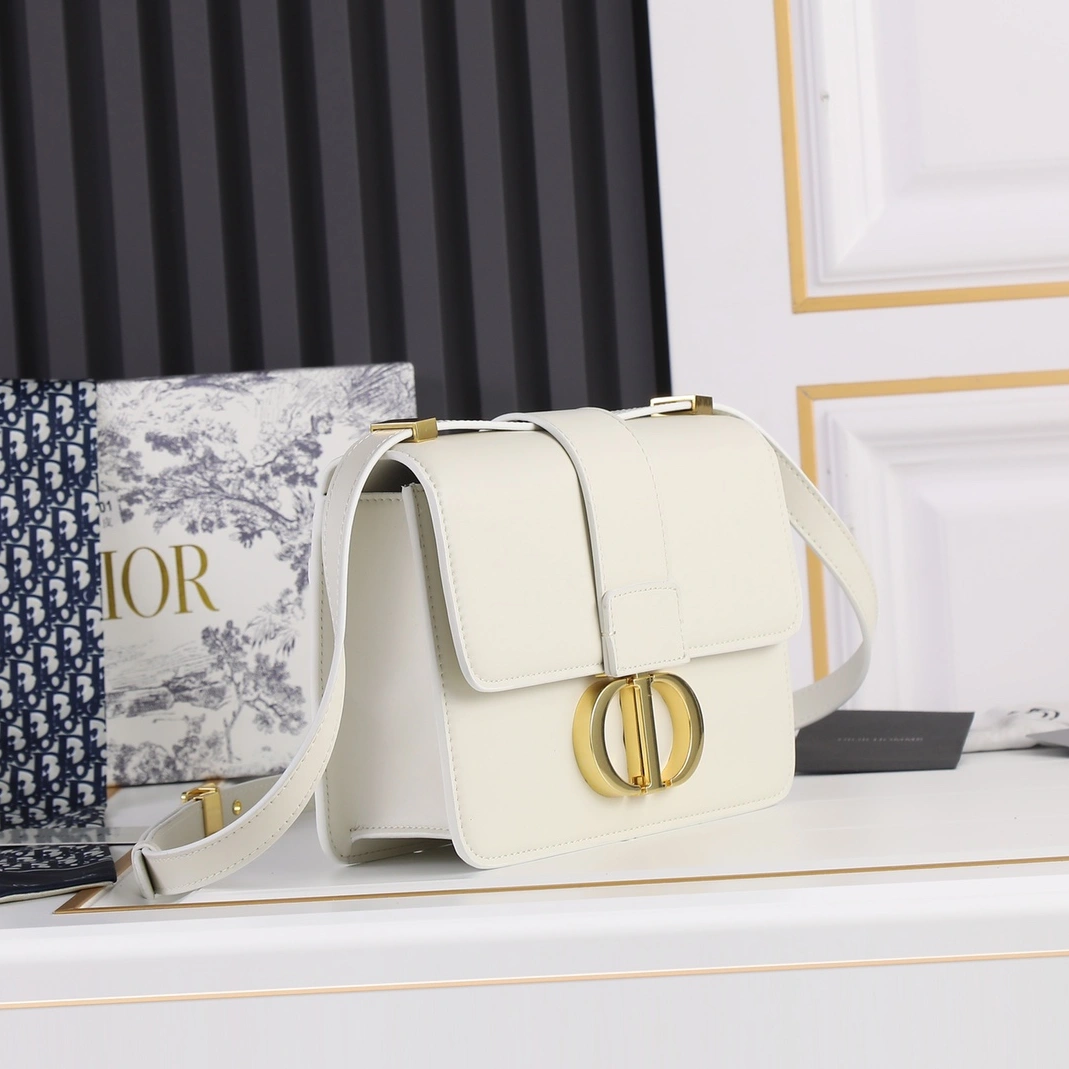 Christian Dior AAA Quality Messenger Bags For Women Practical 1870