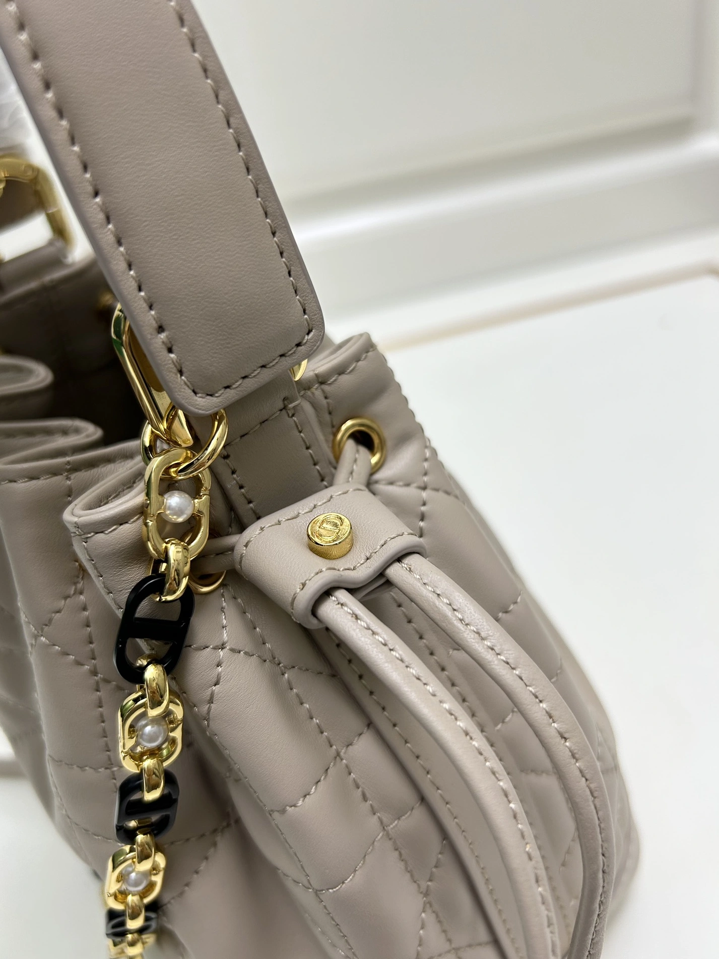 Christian Dior AAA Quality Messenger Bags For Women Reliable 8198