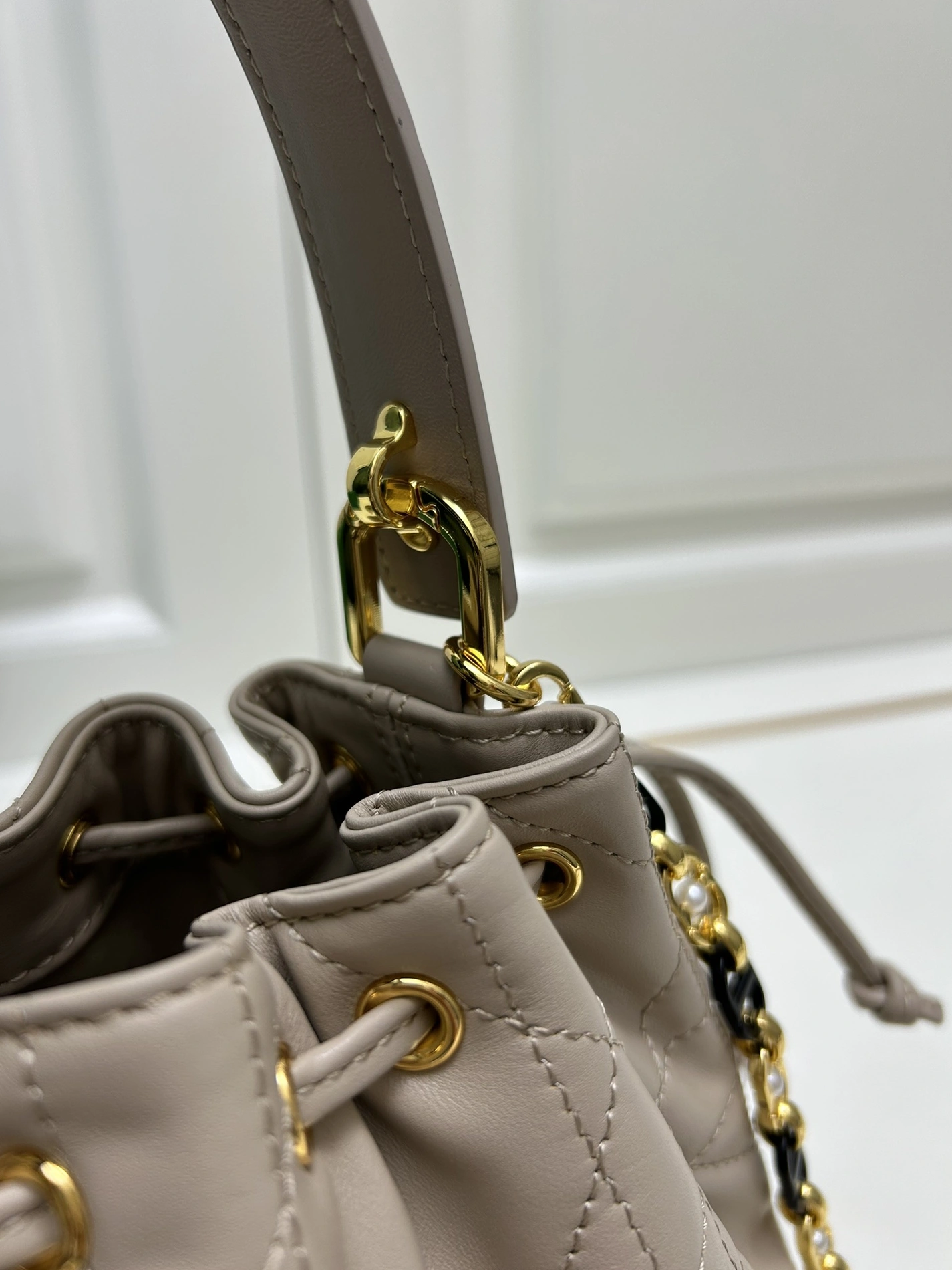 Christian Dior AAA Quality Messenger Bags For Women Reliable 8198