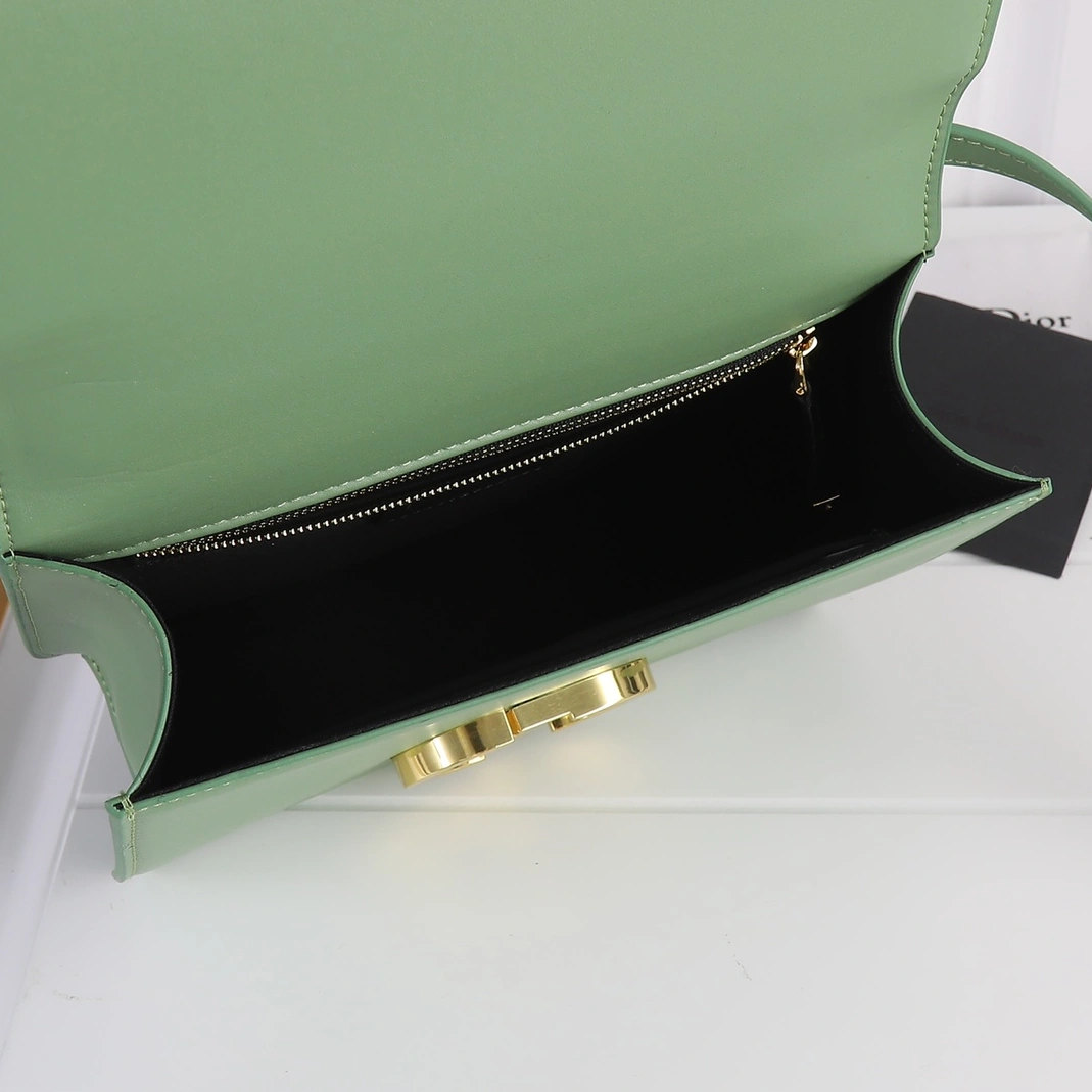 Christian Dior AAA Quality Messenger Bags For Women SmartChoice 245