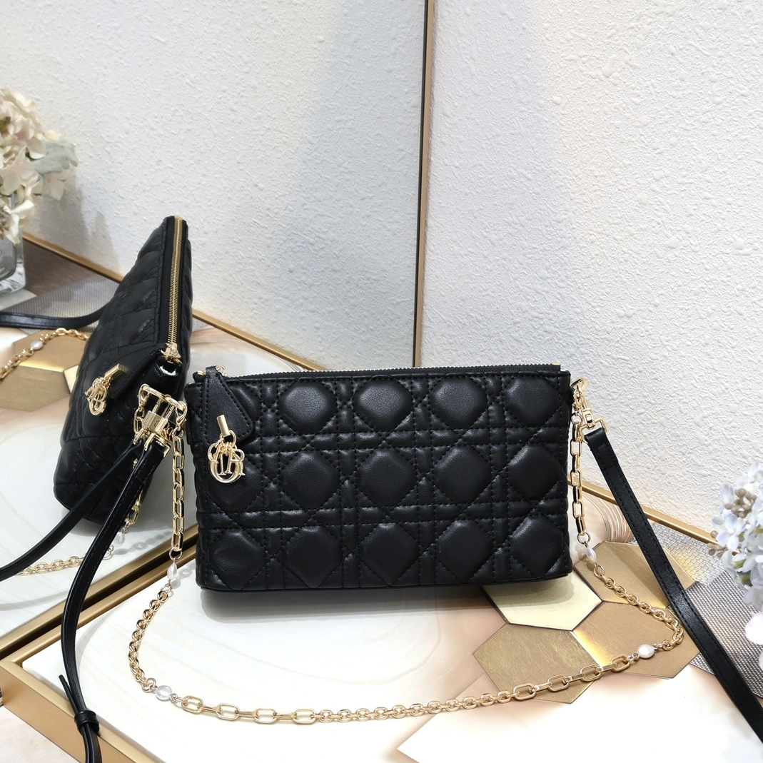 Christian Dior AAA Quality Messenger Bags For Women Sophisticated 3719