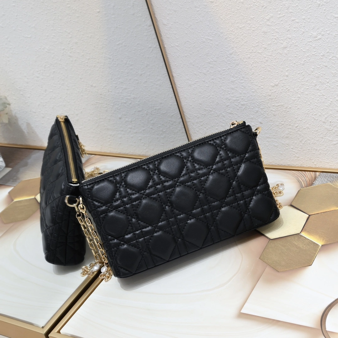 Christian Dior AAA Quality Messenger Bags For Women Sophisticated 3719