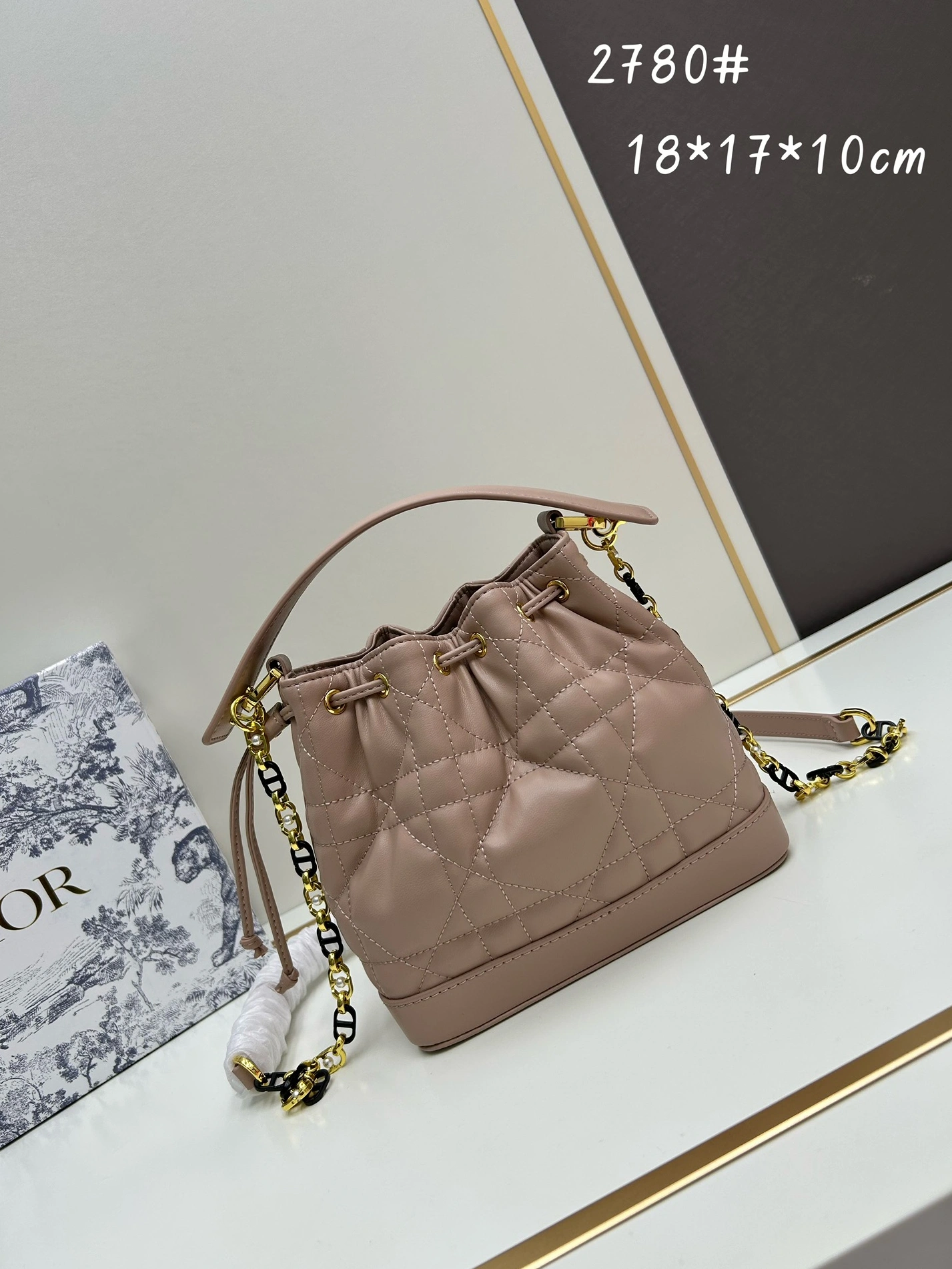 Christian Dior AAA Quality Messenger Bags For Women Sophisticated 6508