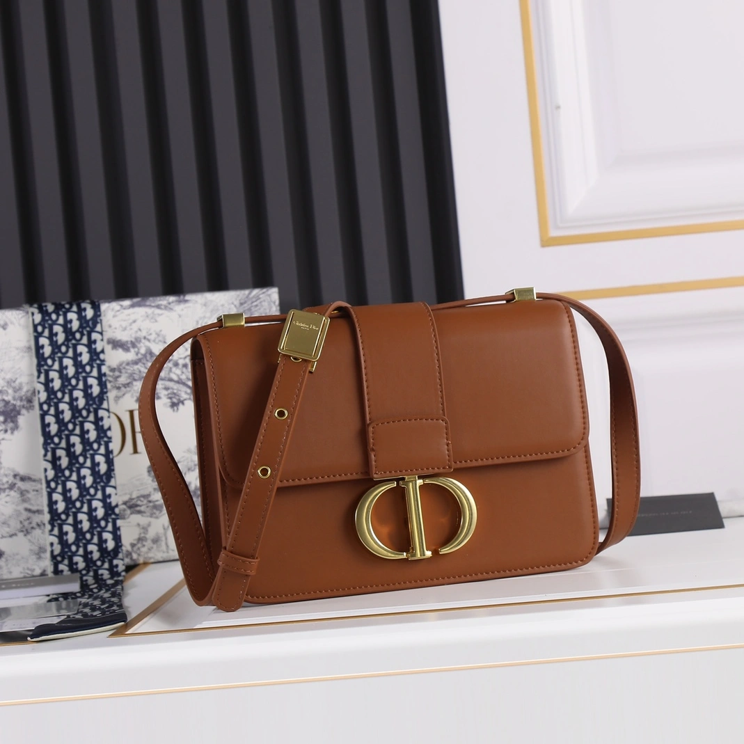 Christian Dior AAA Quality Messenger Bags For Women Sophisticated 8360