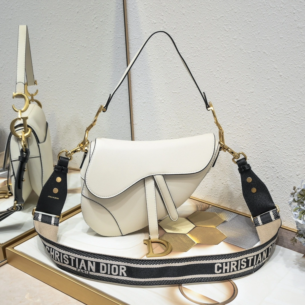Christian Dior AAA Quality Messenger Bags For Women SportInspired 2670