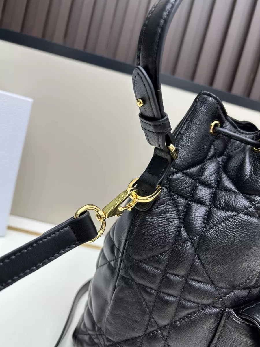 Christian Dior AAA Quality Messenger Bags For Women Stylish 7764