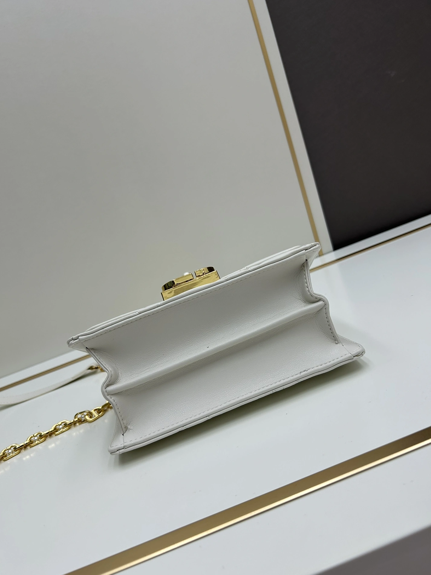Christian Dior AAA Quality Messenger Bags For Women Timeless 5635
