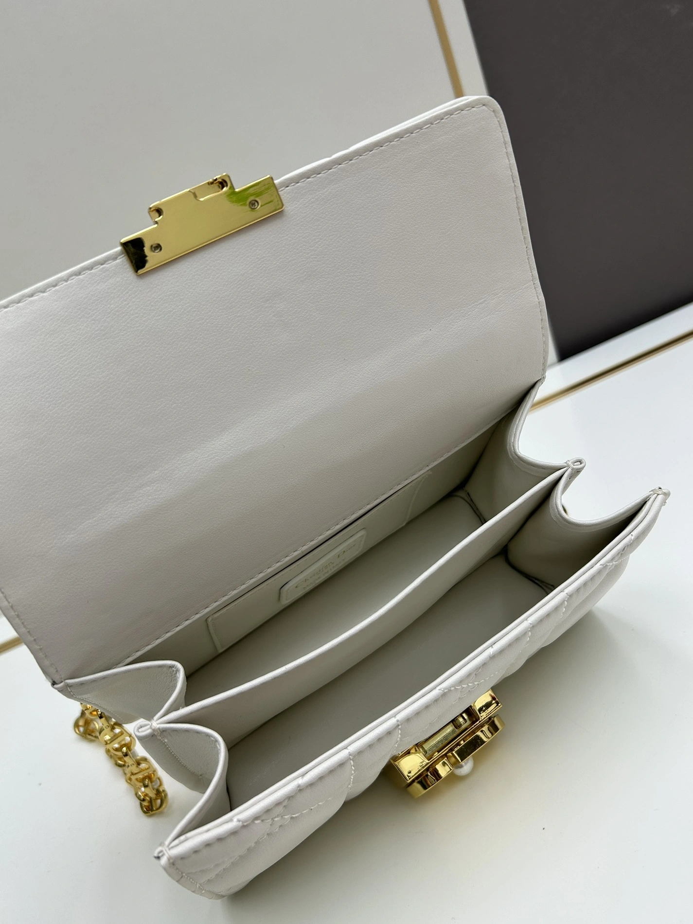 Christian Dior AAA Quality Messenger Bags For Women Timeless 5635