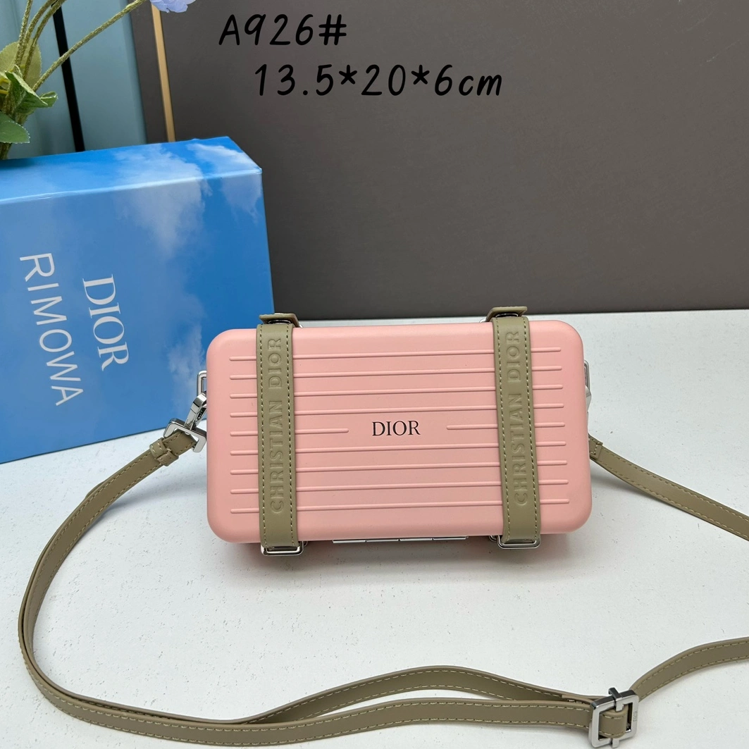 Christian Dior AAA Quality Messenger Bags For Women Trendsetting 7003