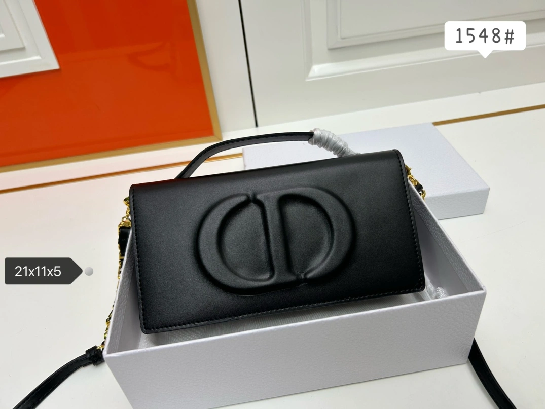 Christian Dior AAA Quality Messenger Bags For Women Trendsetting 9751