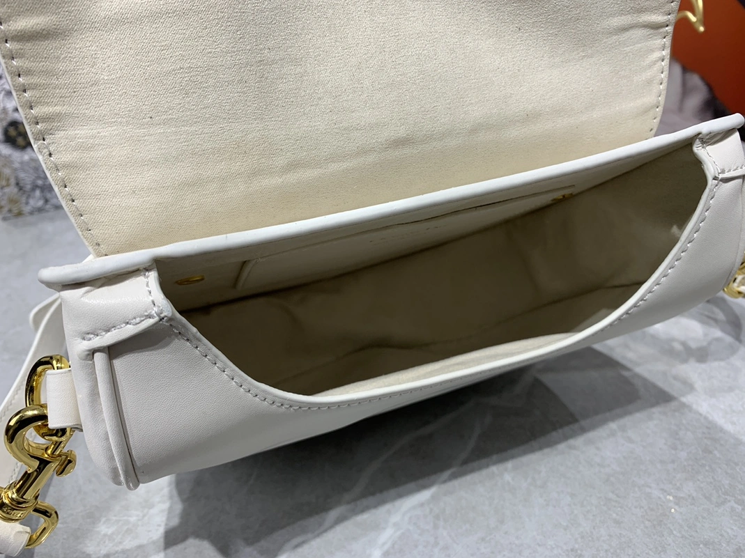Christian Dior AAA Quality Messenger Bags For Women Trendy 5460