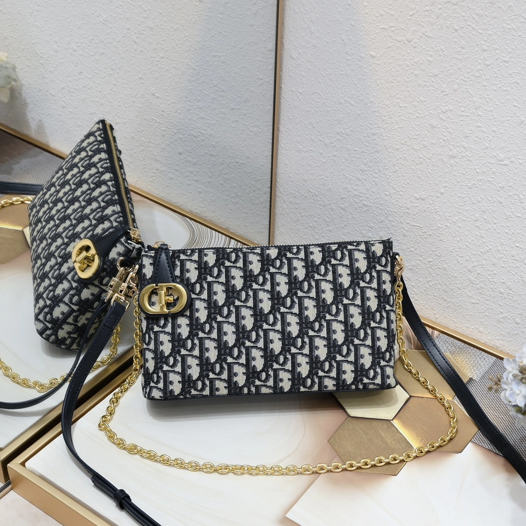 Christian Dior AAA Quality Messenger Bags For Women Trendy 5852
