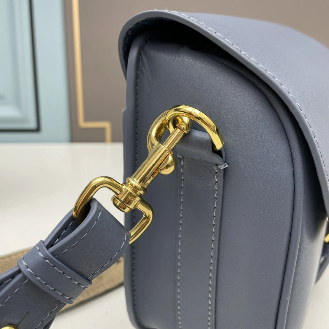 Christian Dior AAA Quality Messenger Bags For Women Unique 2084