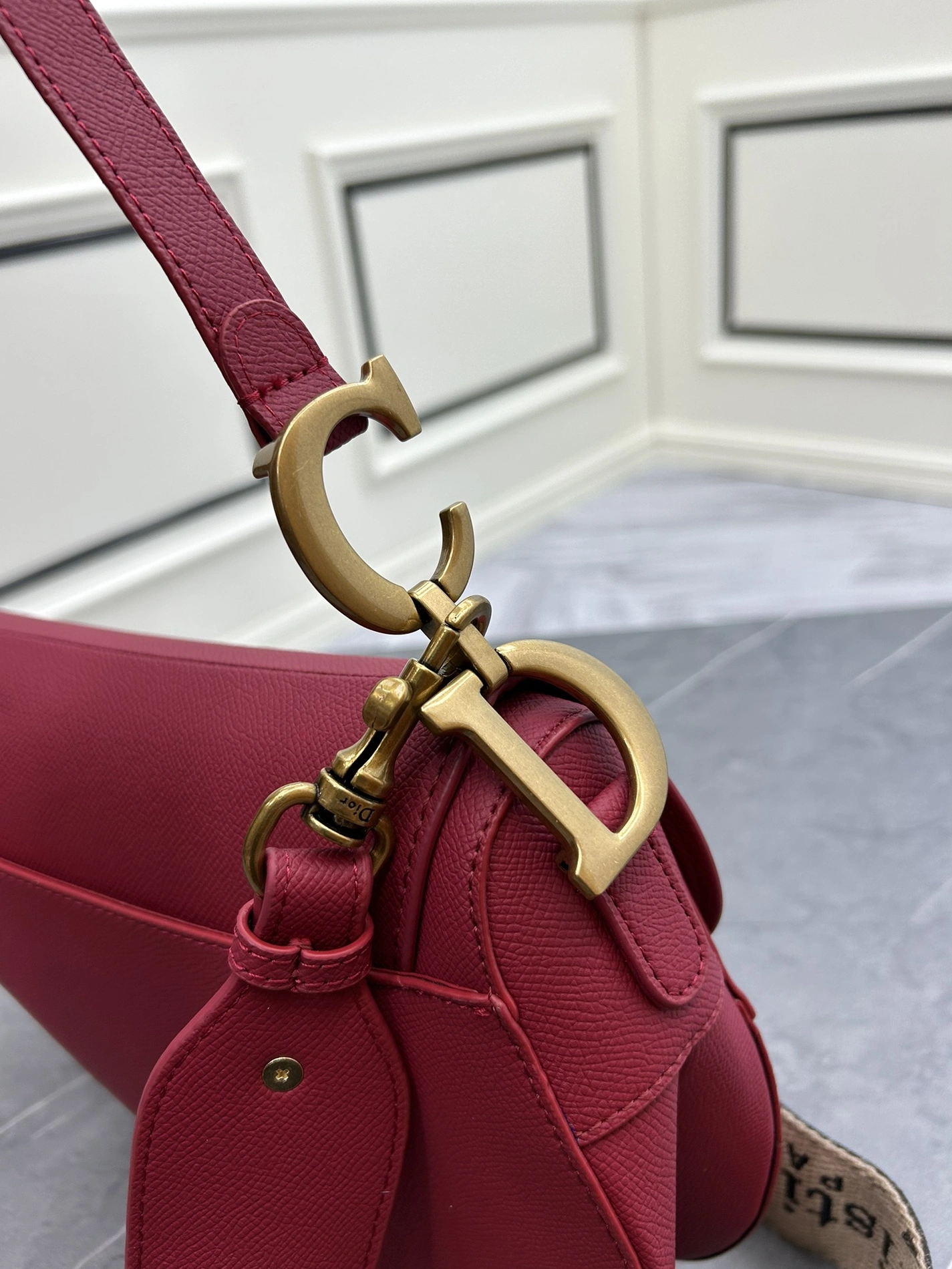 Christian Dior AAA Quality Messenger Bags For Women Vibrant 4044