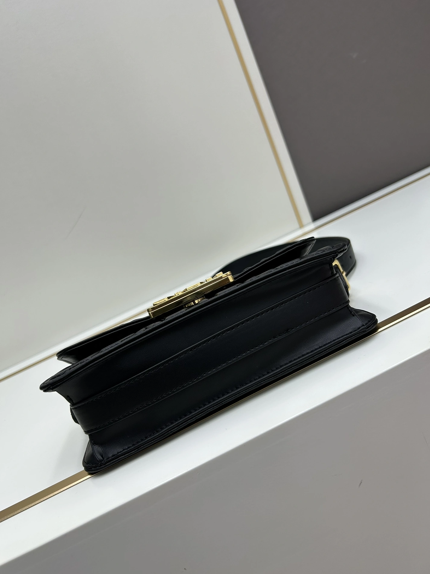 Christian Dior AAA Quality Shoulder Bags For Women Breathable 1129