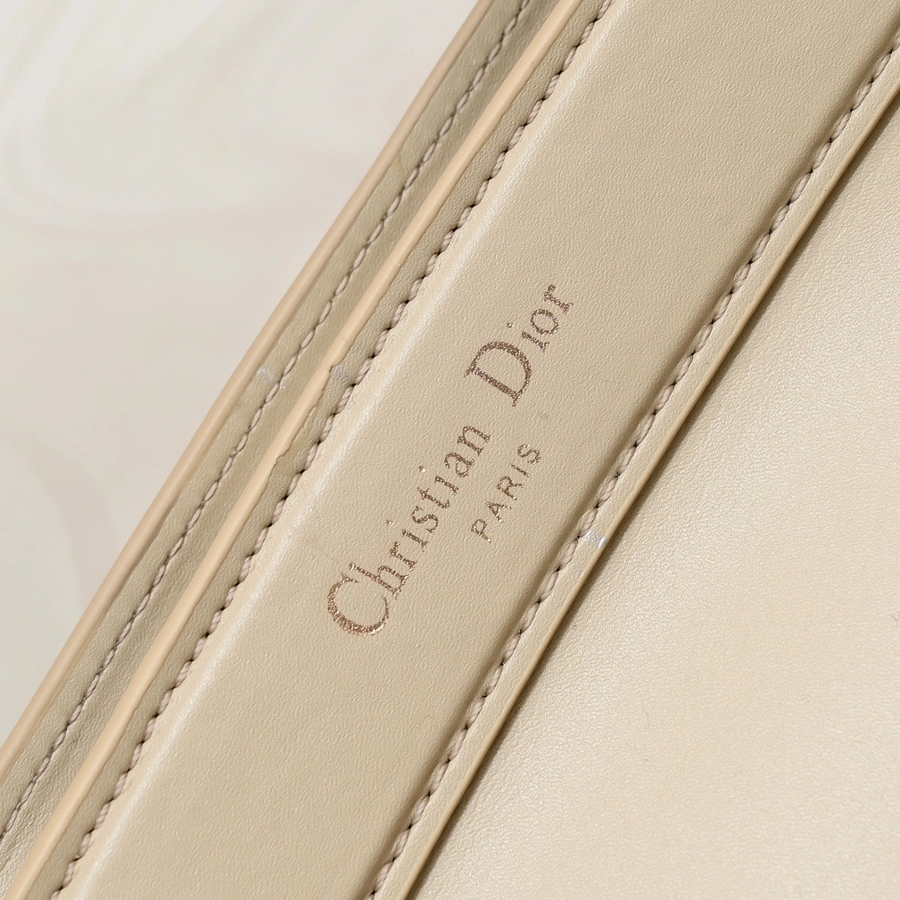 Christian Dior AAA Quality Shoulder Bags For Women Compact 4733