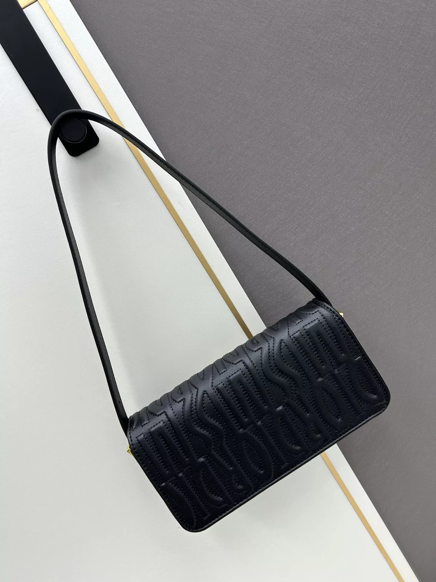 Christian Dior AAA Quality Shoulder Bags For Women Sleek 8909