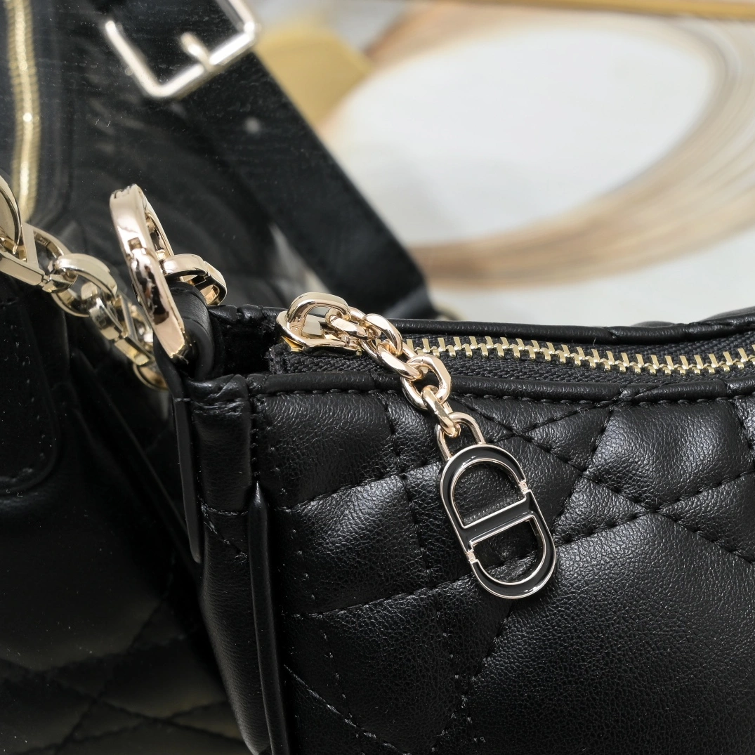 Christian Dior AAA Quality Shoulder Bags For Women StreetReady 7643